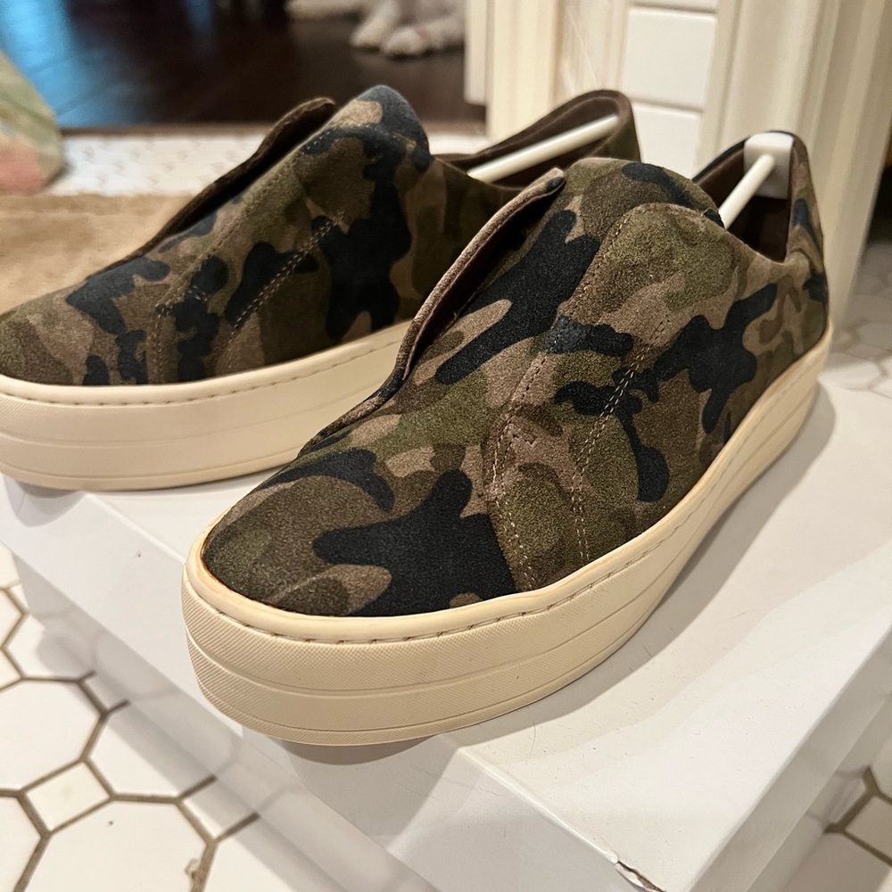Brand New JSlides NYC Camo Suede Slipons Sz 8
